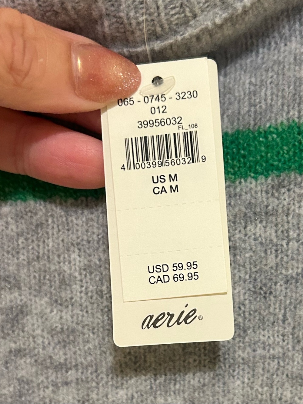 aerie NWT Men’s Gray Crewneck Sweater with Green Stripes Size Medium - Picture 6 of 8